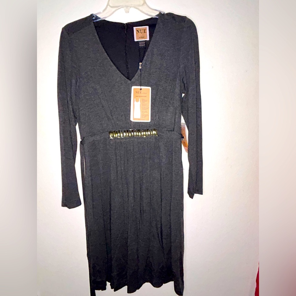 Nue by Shani | NWT Gray Long Sleeve Dress Size 10 Style 217